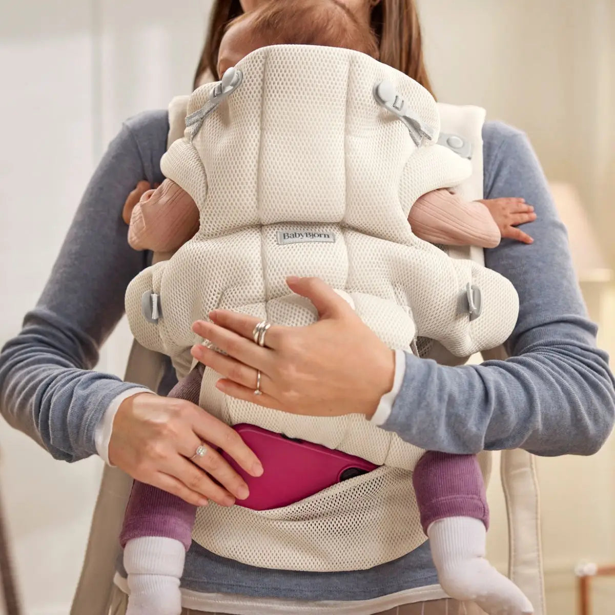BabyBjörn Baby Carrier Hold